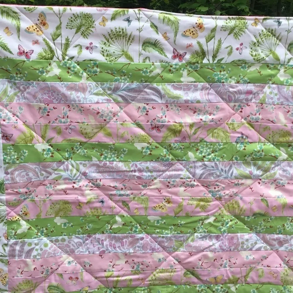 NWT Botanical Beauty Hand Crafted Quilt